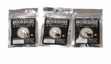 Moonshine Extracts – THC Phoenix Tears Gel Caps
